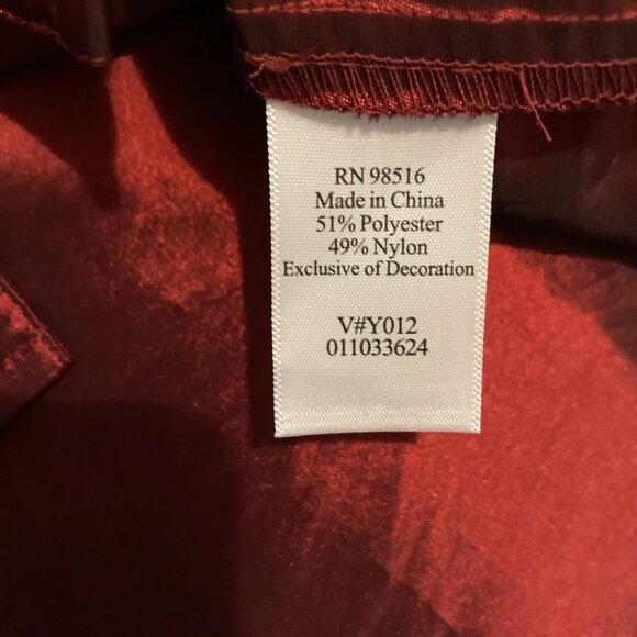 Excellent Condition, SZ 2X, BURGUNDY, Coldwater Creek w/ Beaded Pintucks - Picture 4 of 4